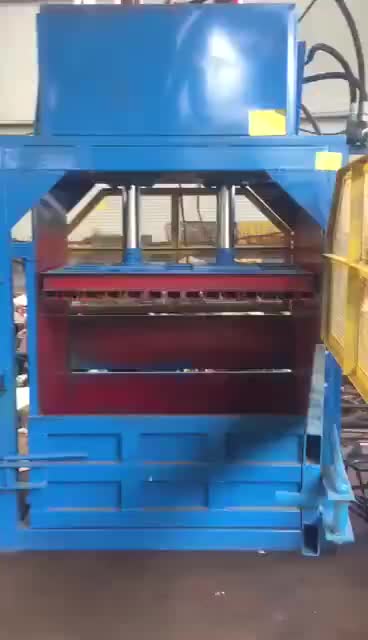 vertical hydraulic baling machine Easy to operate