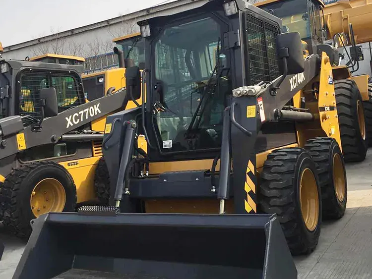 China CE EPA Brand New Versatile Multi-Functional 50HP Mini Micro Track Crawler Four Wheel Skid Steer Loader Xc740K with Attachments and Parts