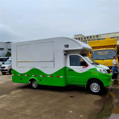 کامیون سیخ گوشت خوشمزه برای عاشقان غذاهای خیابانی