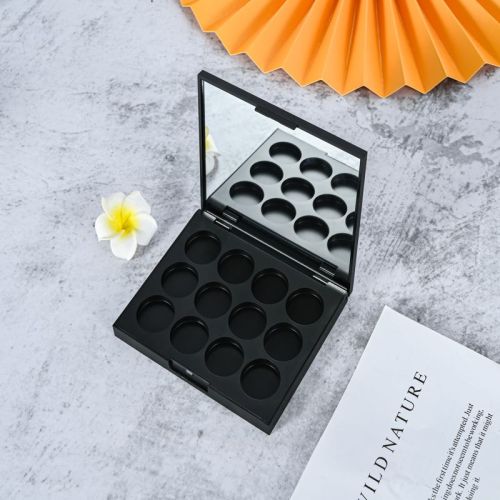 ¡Nueva llegada! Paleta de sombras de ojos de 120 colores