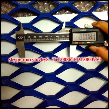 Exterior aluminum expanded metal mesh panels