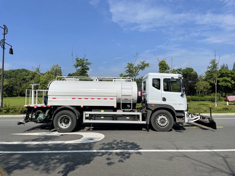 Dongfeng Electric Retractable Retractable Road Compleder Truck