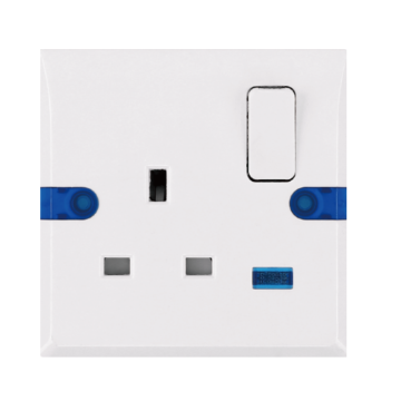 RN Series 1 Gang 13A Sockel mit Licht