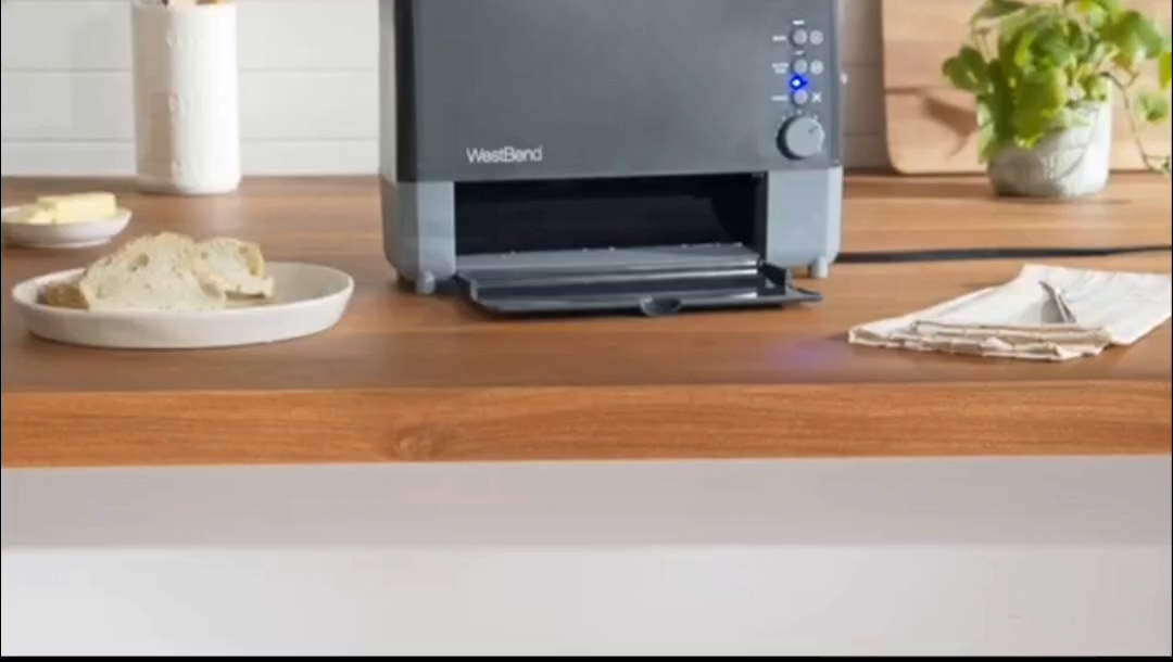 Cool Touch Toaster for Small Kitchens