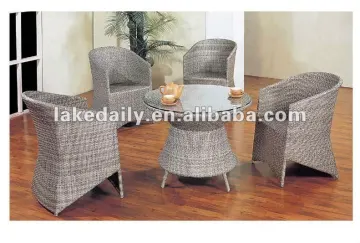 Outdoor round rattan dinning set