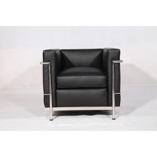 Poltrona Le Corbusier LC2 dal design classico moderno