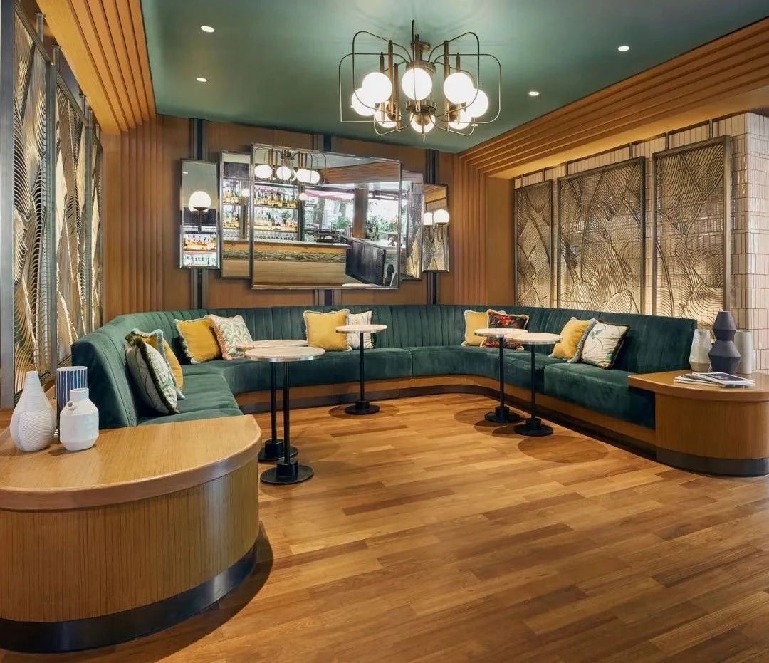 Hotel furniture case (17)