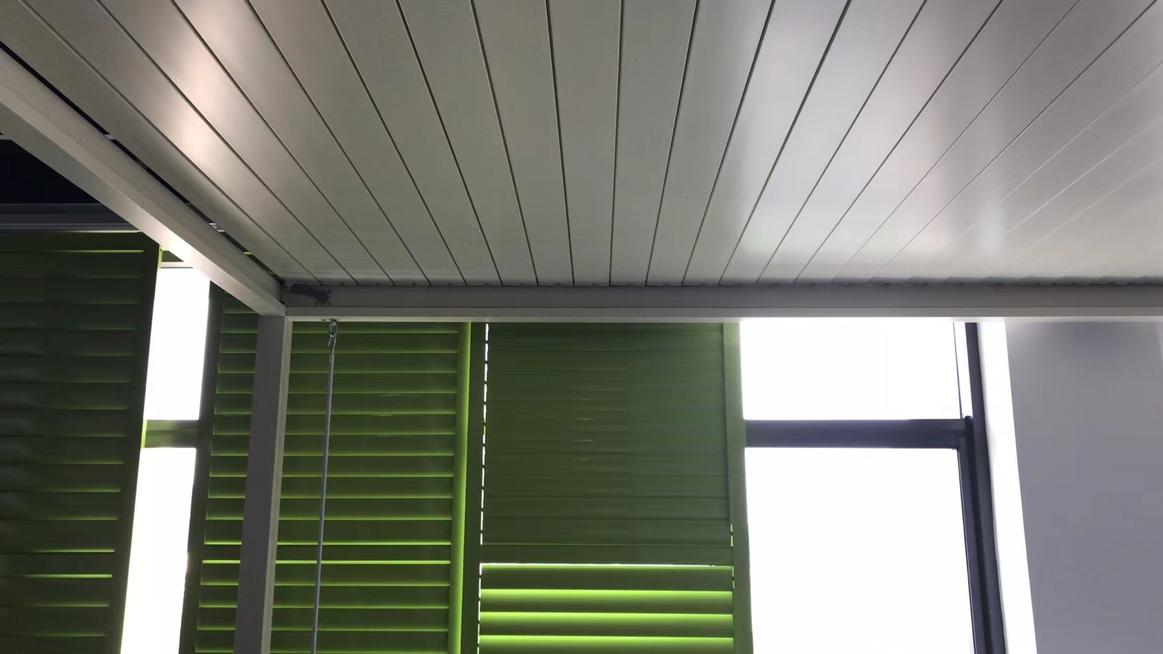 Manuelle Steuerung Aluminiumpergola