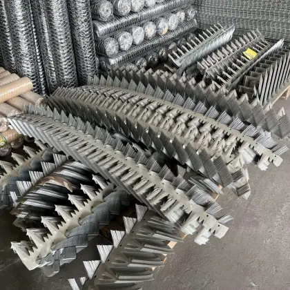 Chinese Galvanized Wall Spike