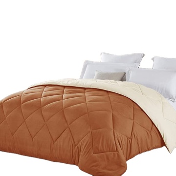 Hot Selling Super Soft Winter Comforter Down Quilt for Home and Hotel