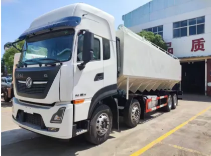 30 Tons Pig Feed Transport Truck Diesel Bulk Feed Transport Truck