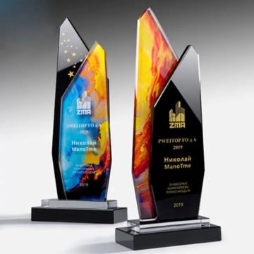 Mixed color crystal trophy