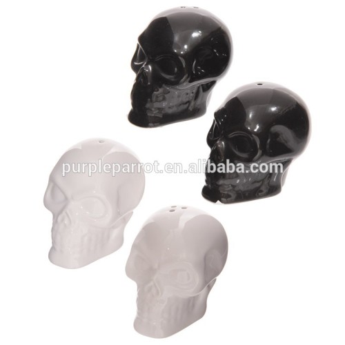 Ceramic Skull Salt and Pepper Set