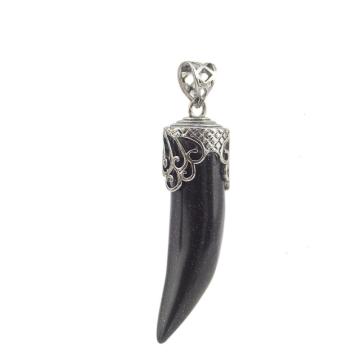 Natural crystal gem wolf tooth pendant pepper shape Gemstone Collectibles Carved Necklace Handmade Charm