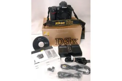 Brand new Nikon D3X FX 24MP DSLR Camera with lens