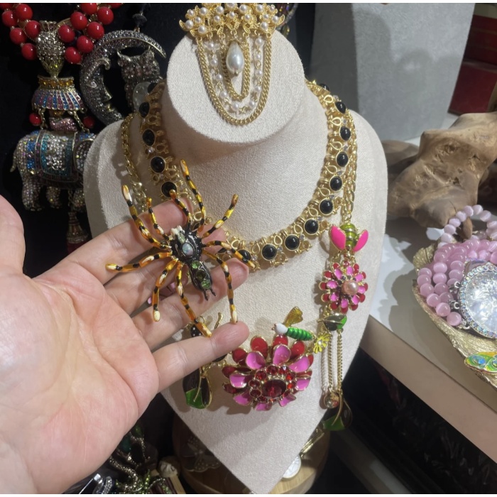 Broche de aranha de esmalte vintage