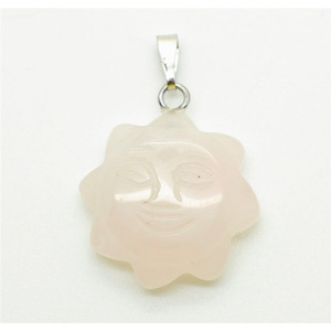 Pendentif soleil en forme de quartz rose