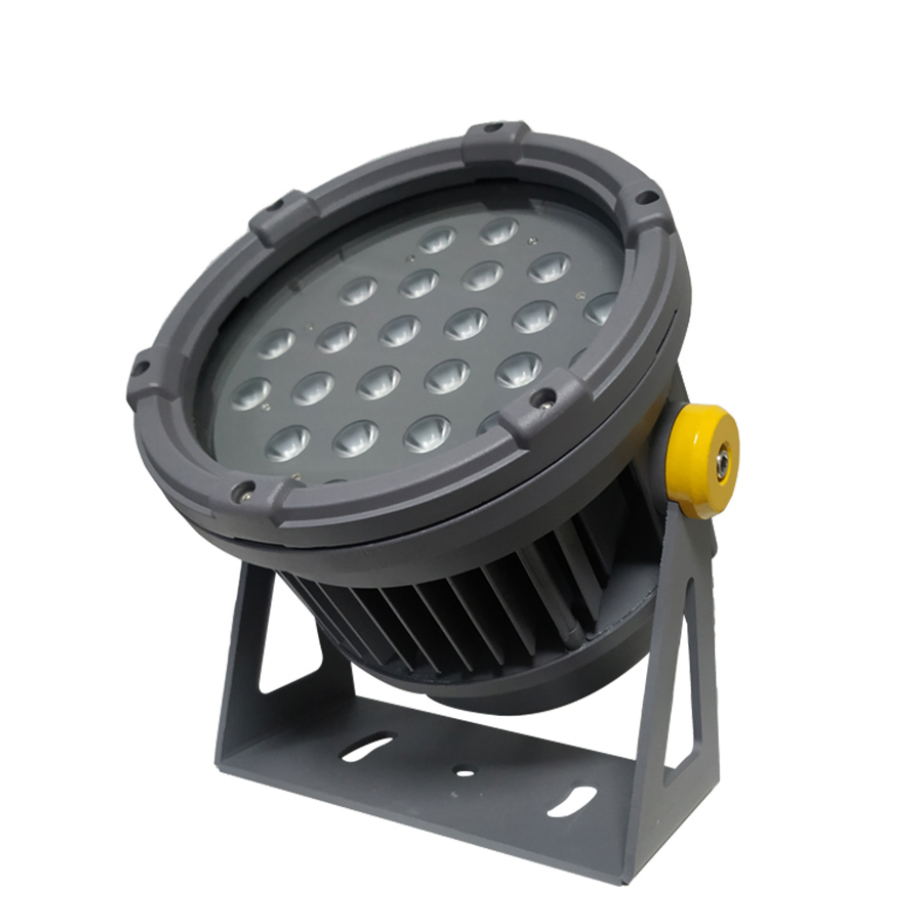 Landscape flood light with high heat dissipation