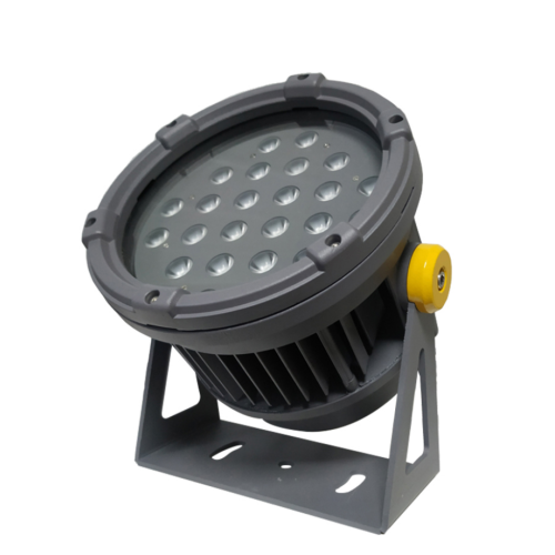 Landscape flood light with high heat dissipation