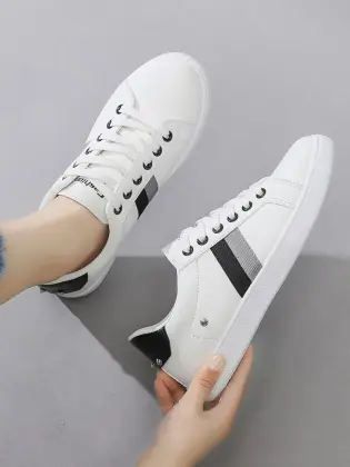 2021 side webbing with rivet design lady shoes