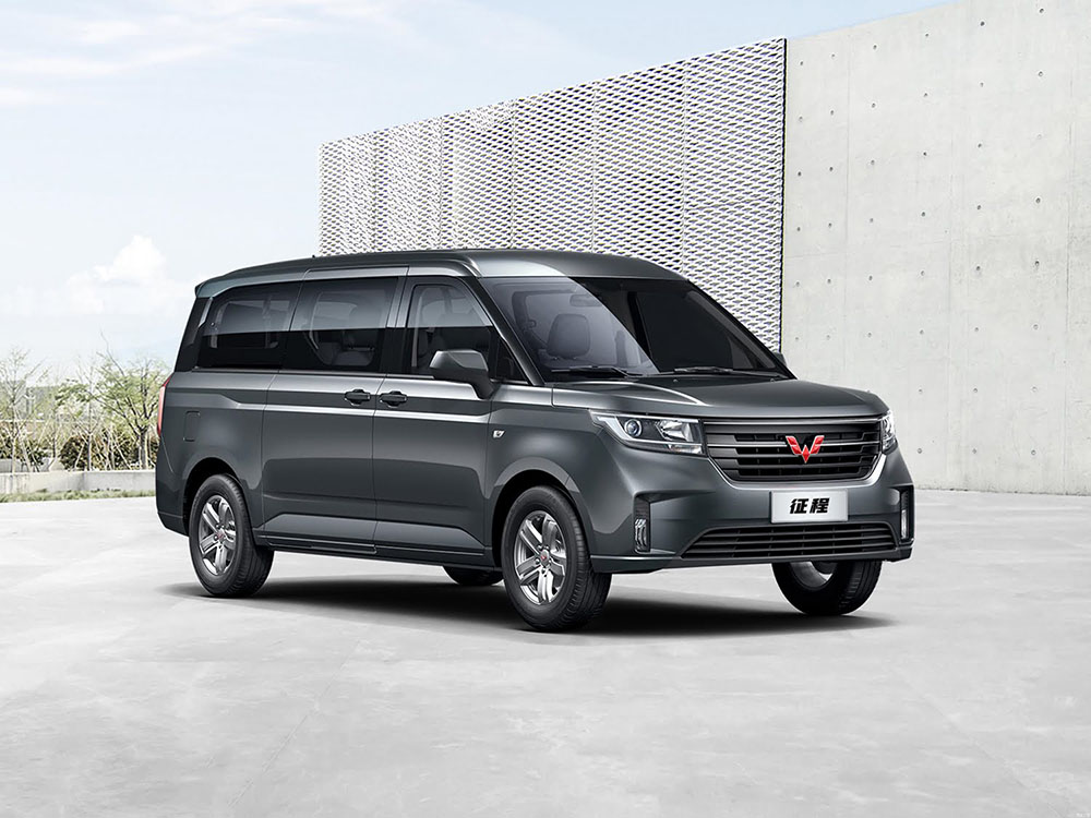 2022 Wuling Zhengcheng Mpv Family China Exterior 002 Front Three Quarter Jpg