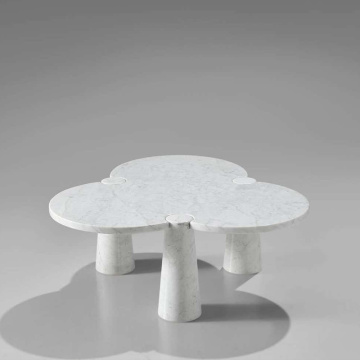 Table basse nuageuse de salon minimaliste