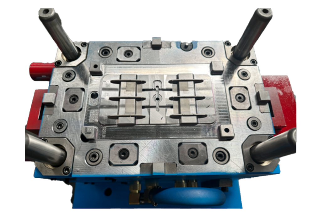 Automotive Mini Interior Decorative Part Multi-Cavity Mold X