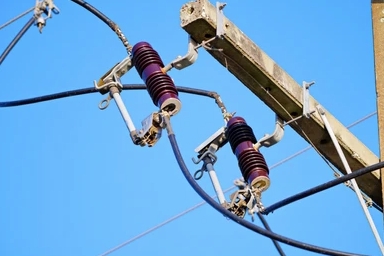 Cutout & Arrester Bracket application