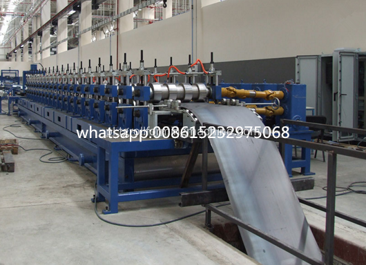 Three Waves Highway Guardrail Machine