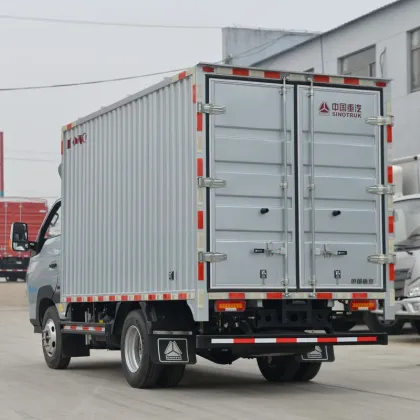 Sinotruk HOWO Xiaoshuai, 130 hp, 4X2, 3.6-meter single-row van light truck