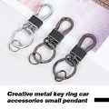 Mäns bil metall nyckelring svart kreativ present nyckel ring bil tillbehör liten hänge