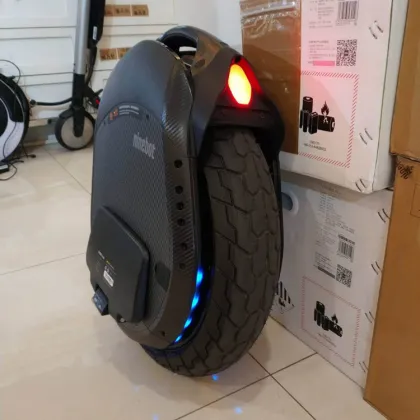 Ninebot One Z6 Z8 Z10 18 Inch Electric Unicycle 1000Wh battery 1800Watts power one wheel scooter
