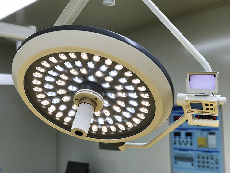 2017 New Design Hospital Operating Light