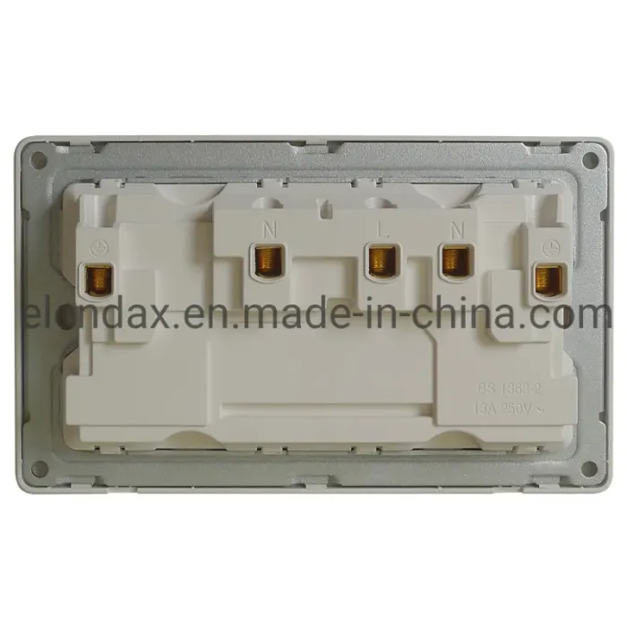 Soket Daya Inggris Ultra-Tipis Ganda (UK1210)