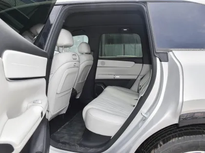 Changan Qiyuan Q07 Plug-in Hybrid SUV