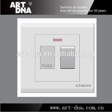 UK Standard E 5A Switched Fused Connection Unit