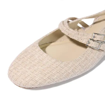 Mules with laces at the back