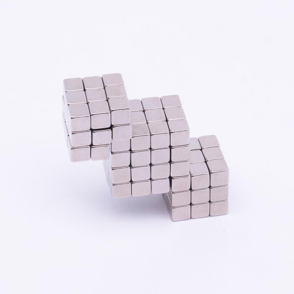 Square Sintered Magnetic Material