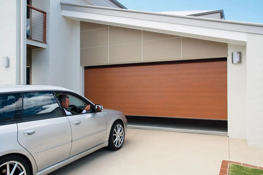 Insulated Overhead Sectional Garage Door Major