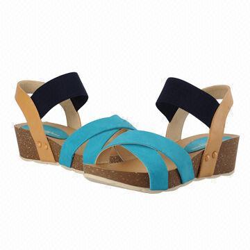 Women's sandals, with wedge heels, with leather materials, customized logos and labels welcomed