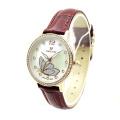 Mop Butterfly sur la montre Quartz de Dial Lady