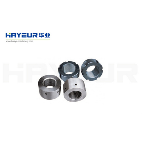 memasukkan kacang untuk mesin cetak suntikan