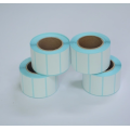 Pequenos rolos de papel de etiqueta térmica
