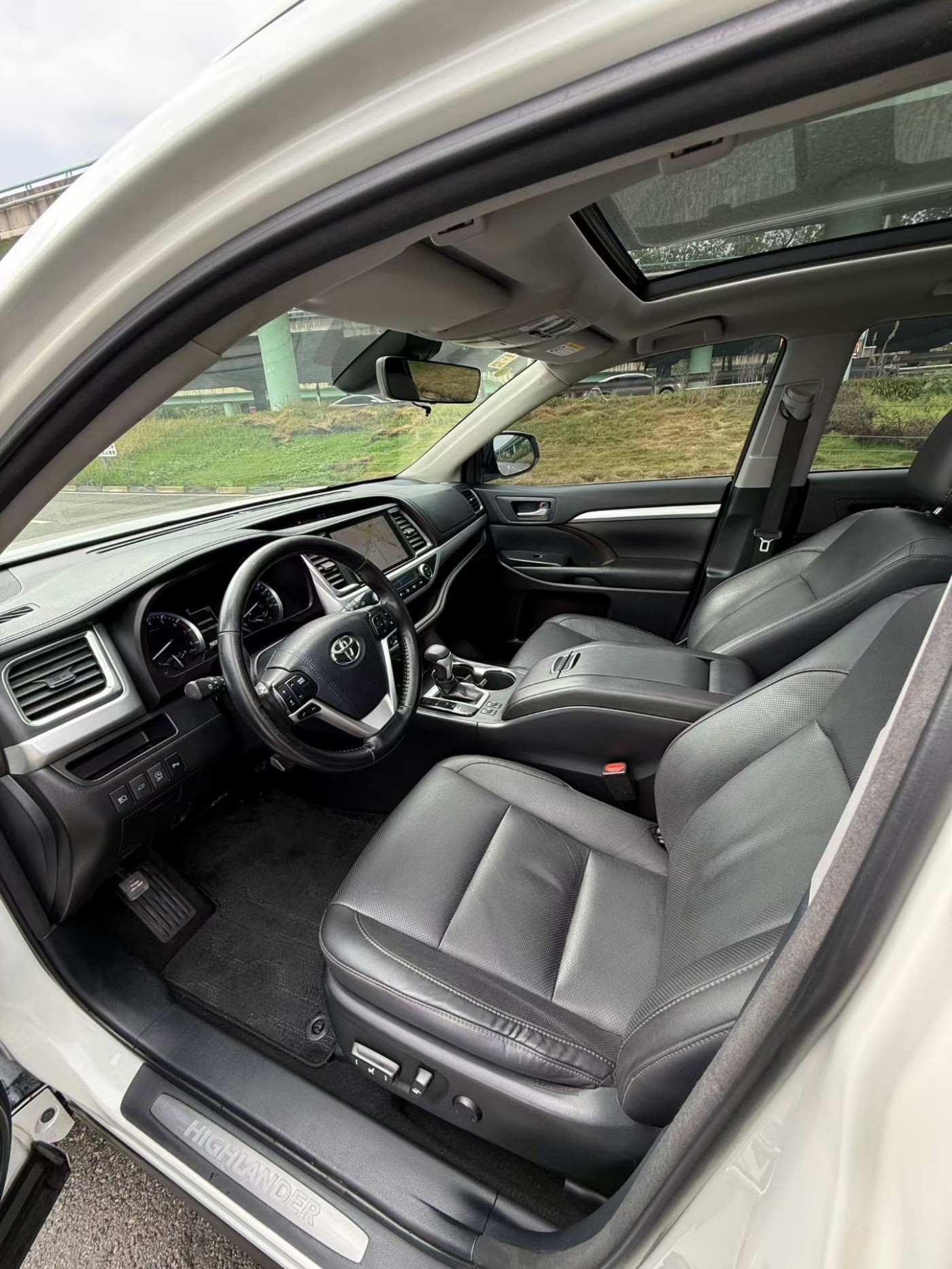 Used Toyota Highlander 2.0T 4WD