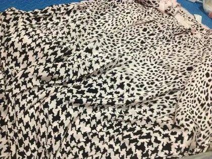 Houndstooth Print Silk Crepe De Chine Fabric High End Heavy Silk 18mm from Silk Fabric Factory