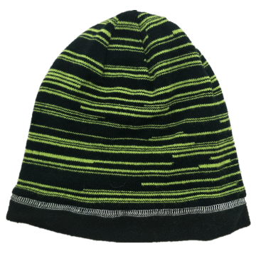 2019 new fashion acrylic custom logo knitted hat