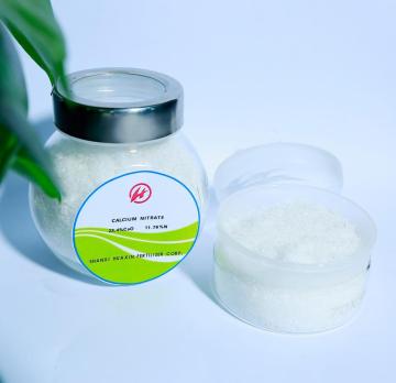 N11.76% CaO 23.4% Calcium Nitrate Crystal