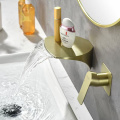 Латунный водопад раковина ванной комнаты с золотыми кранами UPC UPC