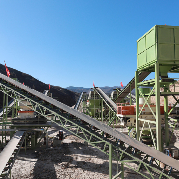 Sand Stone Crushing Plant: Rock Jaw Crusher and Vibrating Screen for Sand Gravel