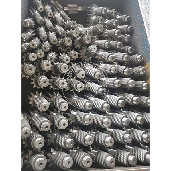 D31 D50 D60 Gear Shaft 2 Jpg